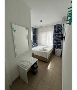 Lacivert Otel Akyaka