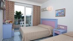 Holiday Line Beach Hotel