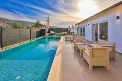 Villa Tawny