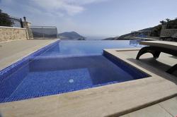 Villa Rmz-01
