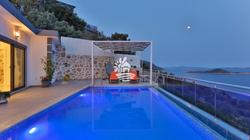 Villa Atlantis
