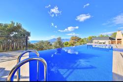 Villa Almond