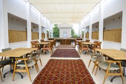 Esquire Hotels & Lounges