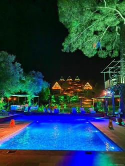 Big Tree Bungalow Villas
