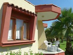 Oblomov Bungalows Apart