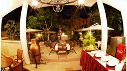 Lodge Hotel
