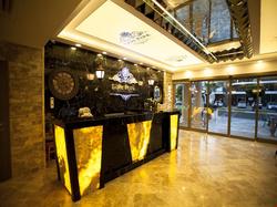 Lion Park Suites & Residence