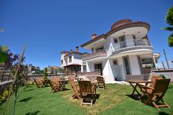 Cunda Rooms Otel