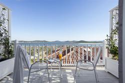 Cunda Pür Beyaz Otel