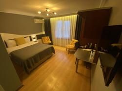 Martin City Hotel
