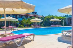 Assos Kadırga Otel Bayramın Yeri