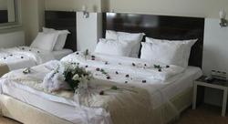 Anya Suit Otel