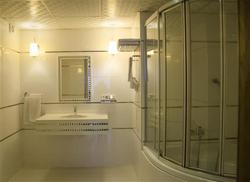 Tilmen Hotel