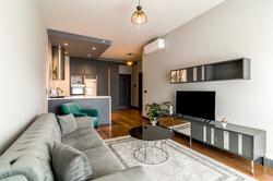 Luxurious & Cozy Apartment in Benesta Residence