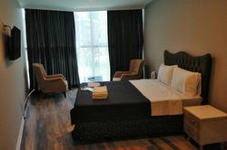 Plus Park Suite & Hotel