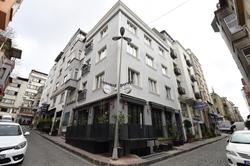 B Guest Hotel