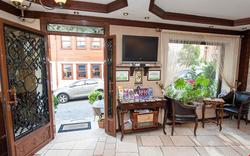 Best Point Hotel & Suites