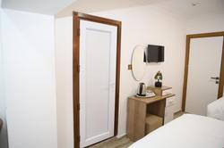 Laos Otel