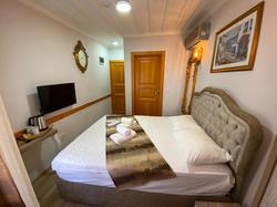 New Cherry Hotel & Hostel