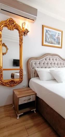 New Cherry Hotel & Hostel