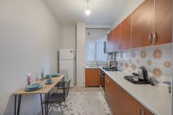 Modern Central 2BR Apt. in the Hearth of the City
