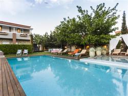 Alaçatı Cadde 75 Luxury