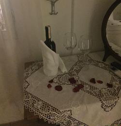 Saki Alaçatı Otel & Meyhane