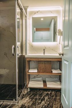 Venezia Alaçatı by Nobela