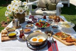 1870s Tas Konak Otel Sanat Sokagi