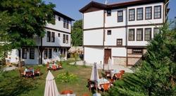 Uğurlu Konakları