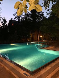Sunolus Vineyard Hotel