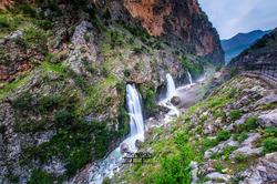 Kapuzbaşı Şelalesi Baştürk Dinlenme Tesisi