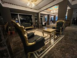 Grand Black Hotel