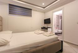 Villa Residence 4