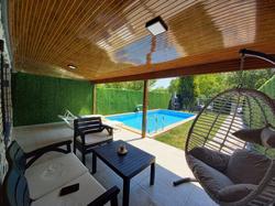Villa Rubystone