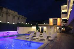 Edda Otel Suit