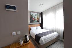 Raindrop Hotel