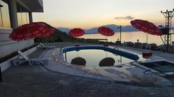 Van Orient Hotel
