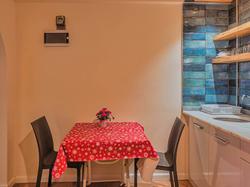 Bella Rose Suit Hotel