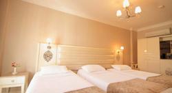 Royce Hotel