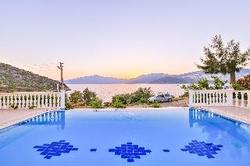 Kuluhana Aparthotel & Villas