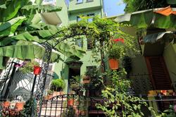 Emin Apart Pension
