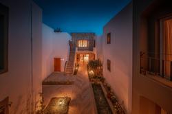 Moyo Luxury Boutique Hotel & Beach
