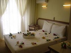 Paris Hotel
