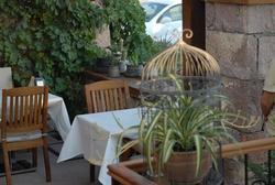 Madya Hotel & Restaurant