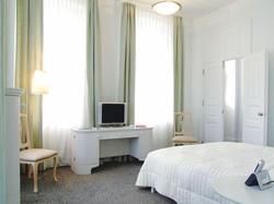 Kar's Otel