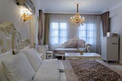 Lavin Suites Hotel