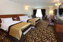 Arya Hotel