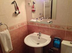 Izz Otel