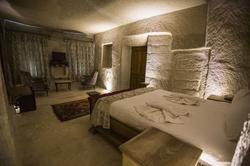 Spelunca Cave Hotel